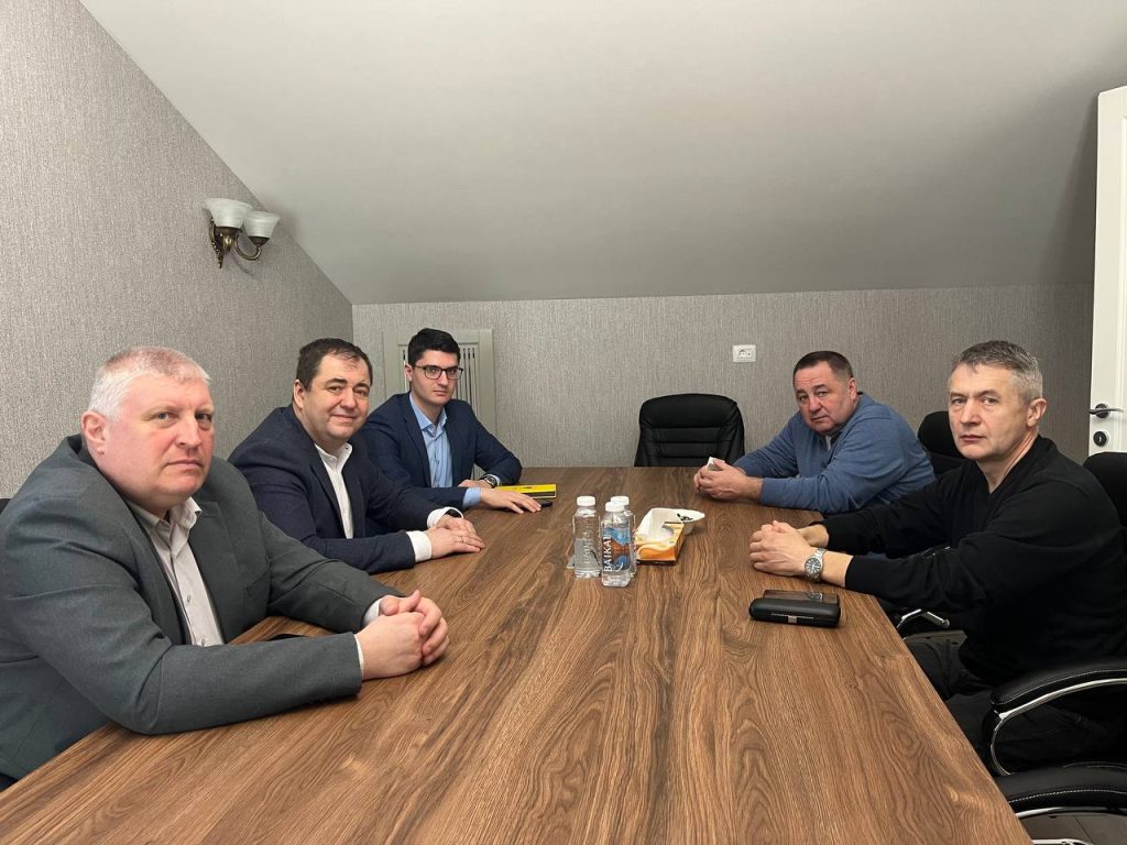 Херсонская и Запорожская области намерены заключить соглашение о дружбе и сотрудничестве Херсонская и Запорожская области намерены заключить соглашение о дружбе и сотрудничестве
