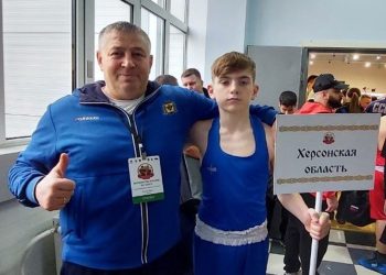 Юные спортсмены из Херсона участвуют в первенстве России по боксу