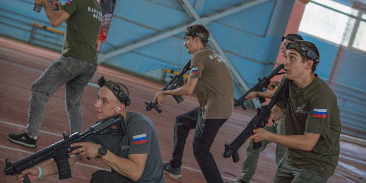 Новая спортивная эра: в Донецке проходит первый республиканский фиджитал-турнир Новая спортивная эра: в Донецке проходит первый республиканский фиджитал-турнир
