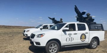 Бойцы добровольческого отряда "Херсон" защищают небо региона от вражеских атак Бойцы добровольческого отряда «Херсон» защищают небо региона от вражеских атак