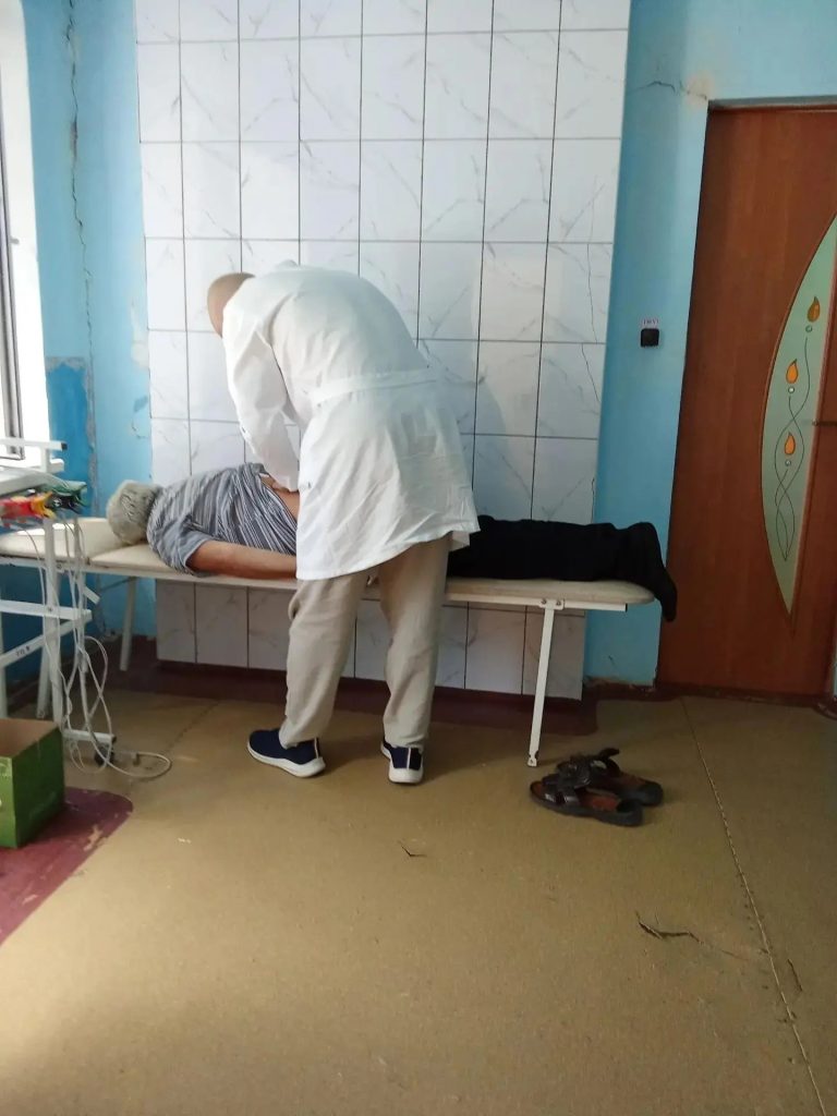 Врачи Горностаевской ЦРБ провели выездной прием в селе Константиновка