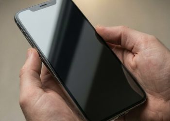 СБУ задерживает жителей Херсонской и Запорожской областей за номера телефонов и переводы из России