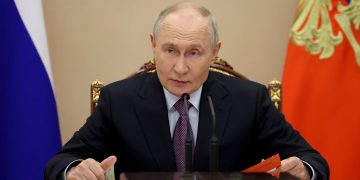 Путин оценил масштабы стройки: миллионы квадратов жилья и десятки застройщиков в Донбассе Путин оценил масштабы стройки: миллионы квадратов жилья и десятки застройщиков в Донбассе