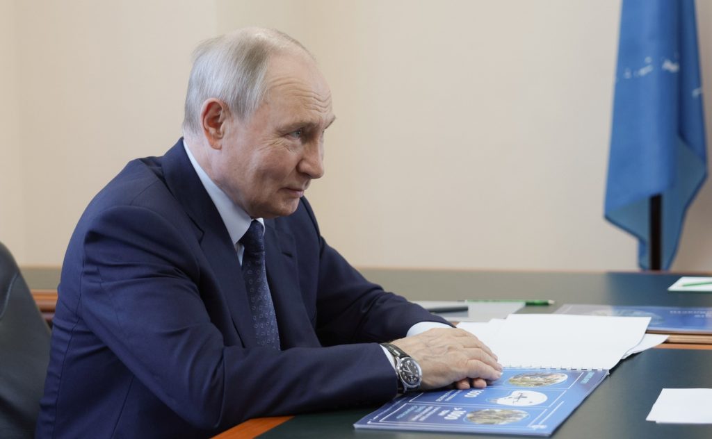 Глава России впервые посетил Курильские острова и дал оценку настрою в обществе
