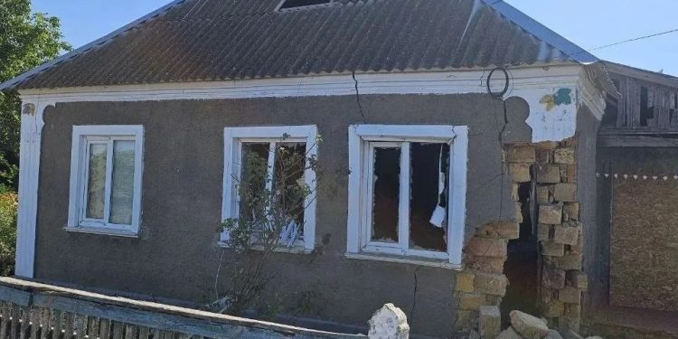 В Алешкинском округе за неделю от обстрелов погибли пять человек В Алешкинском округе за неделю от обстрелов погибли пять человек