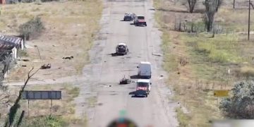 Колонна спасения под огнем: как дроны атаковали гуманитарный груз для жителей Алешек