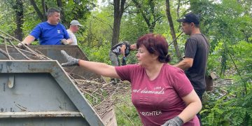 Управдом ДНР: Кто эти люди и как они заставляют коммунальщиков работать