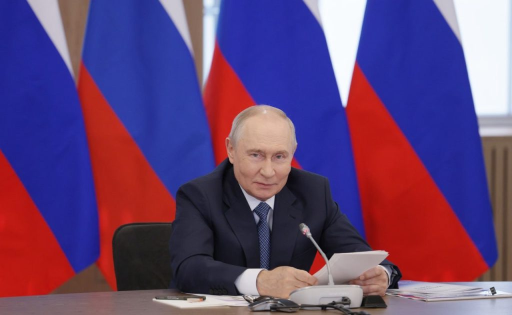 Москва отмечает день рождения, работая на фронт и для Донбасса: Путин раскрыл масштабы помощи Москва отмечает день рождения, работая на фронт и для Донбасса: Путин раскрыл масштабы помощи